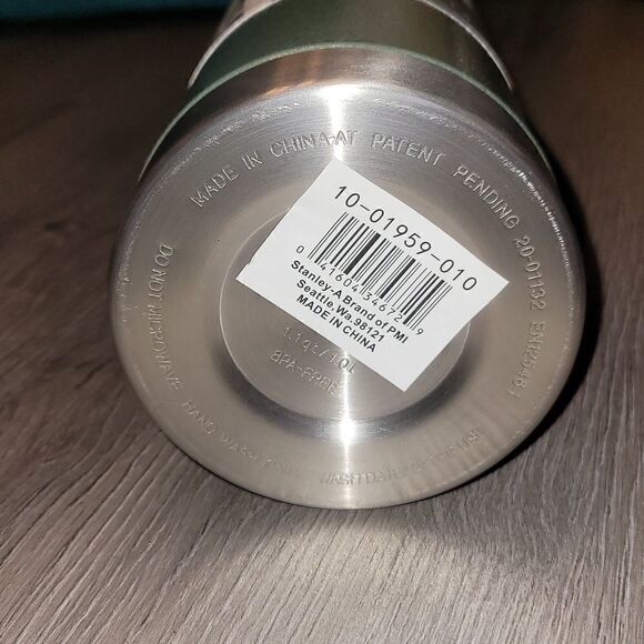 NEW Green Stanley Thermos 1L The Heritage Classic Bottle - Picture 11 of 12